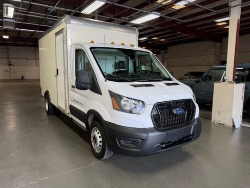 Used 2022 Ford Transit 350 DRW RWD image 5