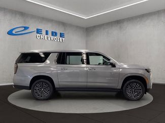 New 2026 Chevrolet Suburban High Country video 2