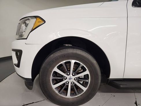 Used 2018 Ford Expedition XLT RWD image 11