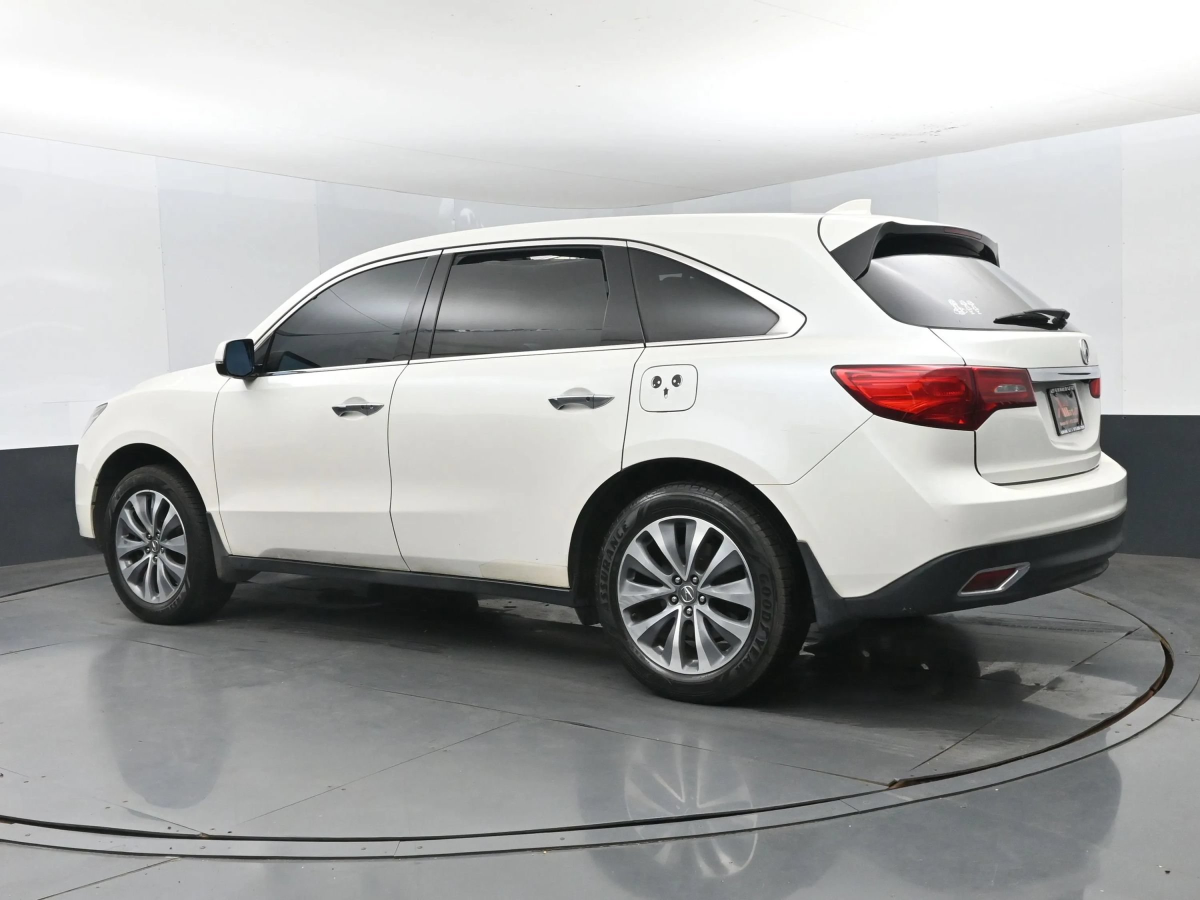 Used 2016 Acura MDX w/ Technology Package FWD image 9
