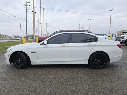 Used 2011 BMW 528i Sedan image 15