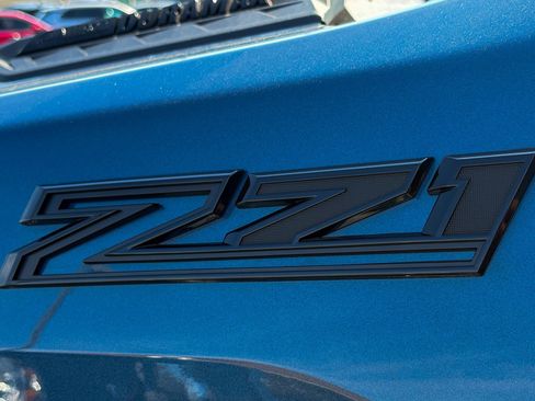 Used 2025 Chevrolet Silverado 2500 LTZ w/ LTZ Plus Package image 16