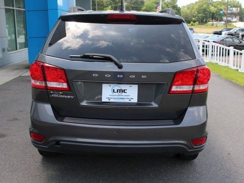 Used 2019 Dodge Journey SE w/ Connectivity Group image 5