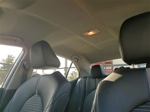 Used 2023 Toyota Camry SE image 20
