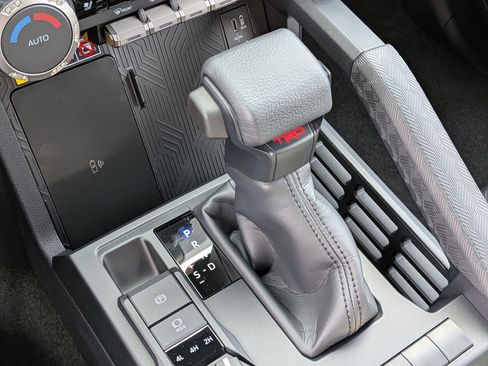 New 2025 Toyota 4Runner TRD Off-Road Premium image 13