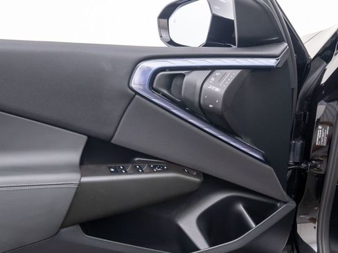 New 2025 BMW X3 xDrive30i w/ Premium Package image 13