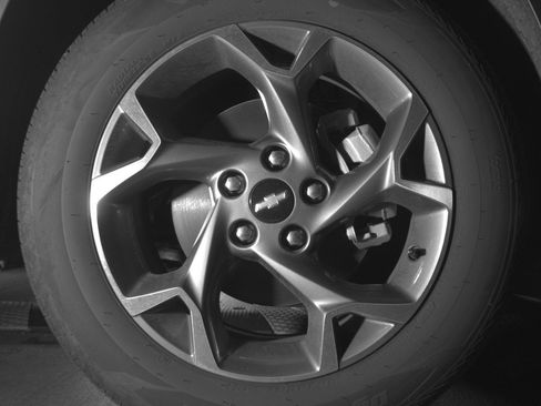 Used 2025 Chevrolet Trax LT w/ LT Convenience Package FWD image 13