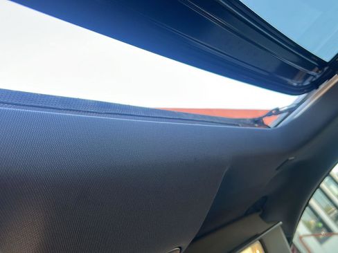 Used 2019 GMC Sierra 1500 SLT w/ SLT Premium Plus Package image 5