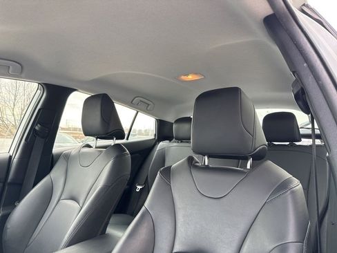 Used 2022 Toyota Prius Nightshade image 9