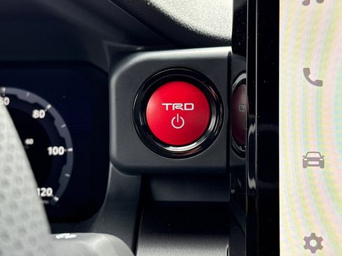 New 2025 Toyota Tacoma TRD Off-Road image 24