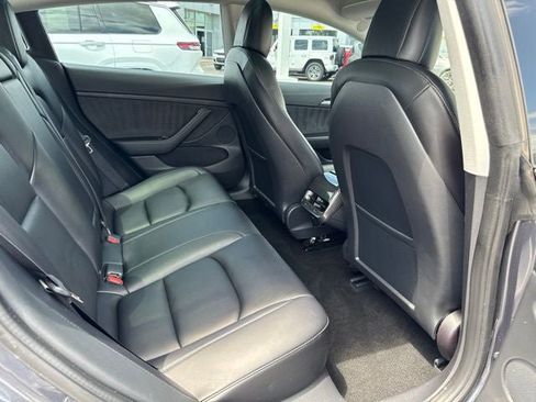Used 2022 Tesla Model 3 Long Range AWD/4WD image 23