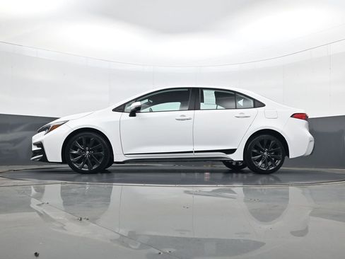 Used 2023 Toyota Corolla SE image 28