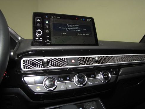 Certified 2025 Honda Civic Sport Touring image 7