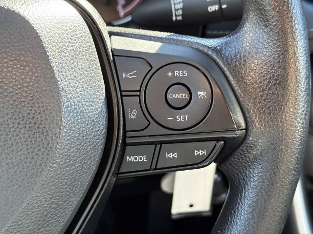 Used 2024 Toyota RAV4 LE AWD/4WD image 23