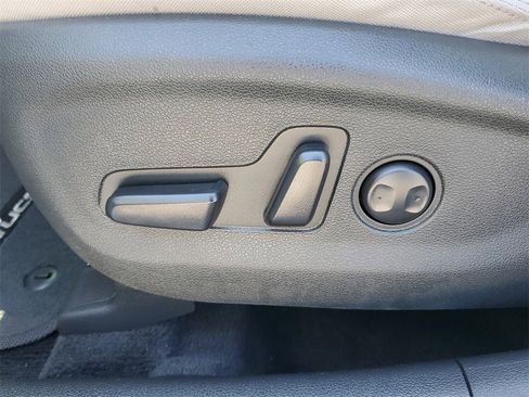 Used 2020 Hyundai Tucson SEL w/ Cargo Package image 24