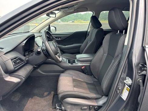 Used 2024 Subaru Outback Premium AWD/4WD image 7