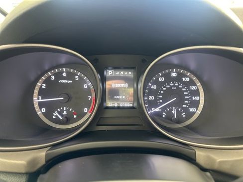 Used 2017 Hyundai Santa Fe Sport image 27