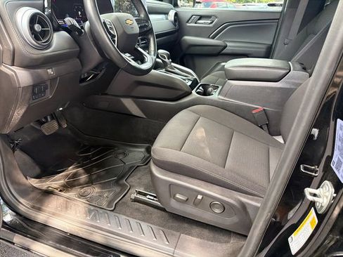 Used 2025 Chevrolet Colorado LT w/ Advanced Trailering Package AWD/4WD image 9