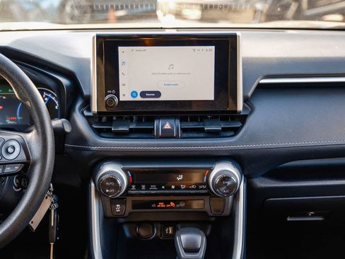 Certified 2025 Toyota RAV4 LE AWD/4WD image 13