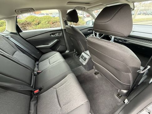 Used 2025 Honda Accord SE image 38
