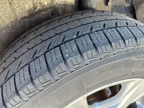 Used 2020 Toyota RAV4 XLE w/ Convenience Package image 13