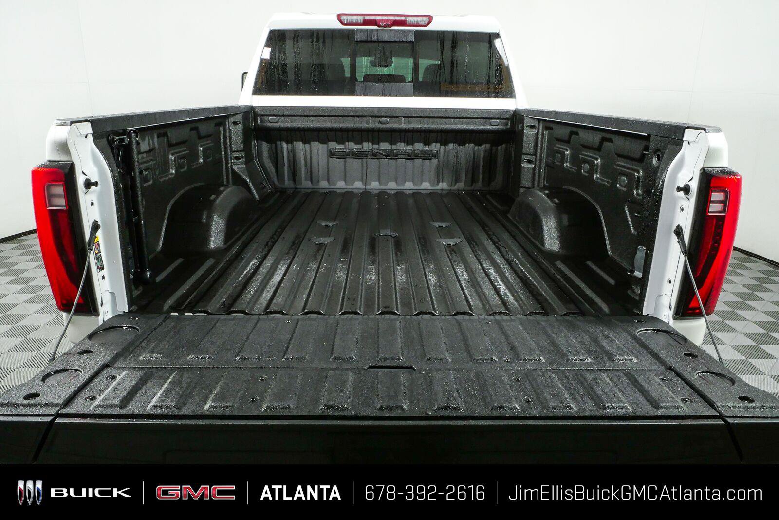 Used 2024 GMC Sierra 2500 Denali Ultimate w/ Max Trailering Package AWD/4WD image 31