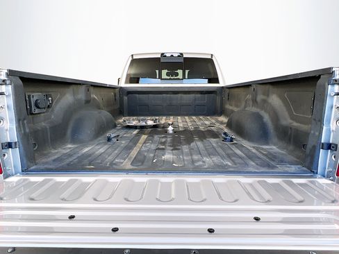 Used 2024 RAM 3500 Tradesman w/ Chrome Appearance Group image 25