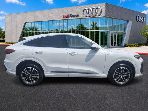 Used 2025 Audi Q5 Premium w/ Convenience Package AWD/4WD image 7