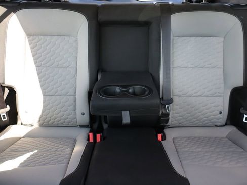 Used 2020 Chevrolet Equinox LS w/ LS Convenience Package FWD image 33