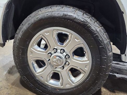Used 2017 RAM 2500 Laramie AWD/4WD image 37