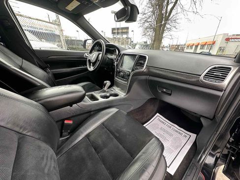 Used 2018 Jeep Grand Cherokee Altitude image 26