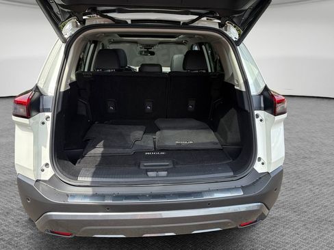 Used 2023 Nissan Rogue SL w/ SL Premium Package image 25