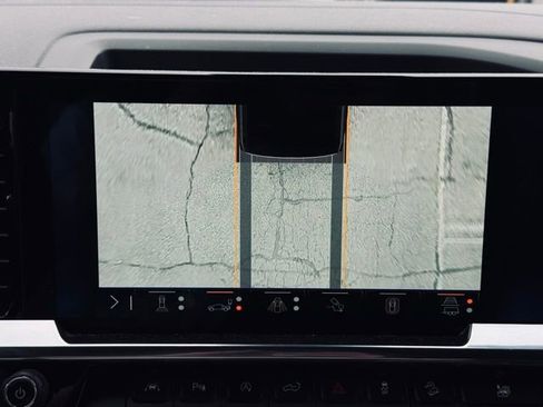 Used 2025 Chevrolet Silverado 1500 RST image 40