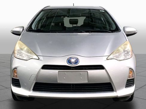 Used 2013 Toyota Prius C Two FWD image 4