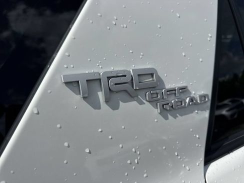 Used 2024 Toyota 4Runner TRD Off-Road Premium w/ Moonroof Package AWD/4WD image 25