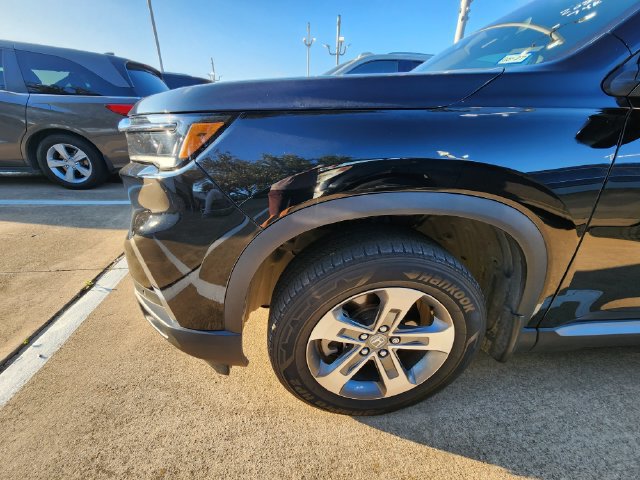 Used 2025 Honda Pilot EX-L image 8