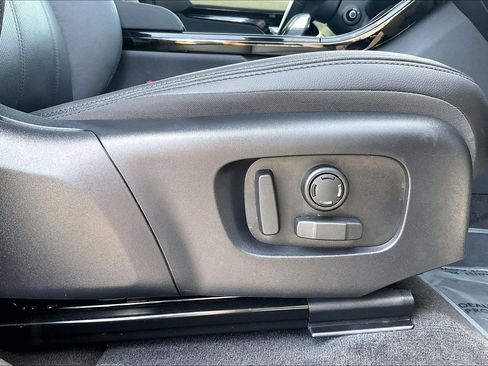 Used 2026 Land Rover Range Rover Evoque S AWD/4WD image 34