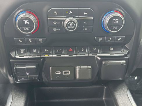 Used 2023 Chevrolet Silverado 3500 LTZ w/ LTZ Plus Package image 15