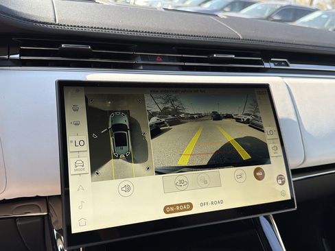 New 2026 Land Rover Range Rover Sport Dynamic SE AWD/4WD image 24