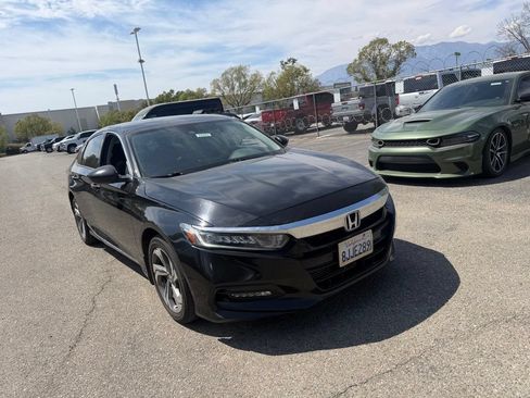 Used 2018 Honda Accord EX image 2
