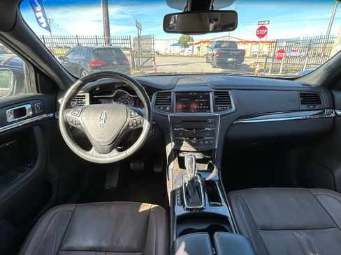 Used 2013 Lincoln MKS FWD image 15