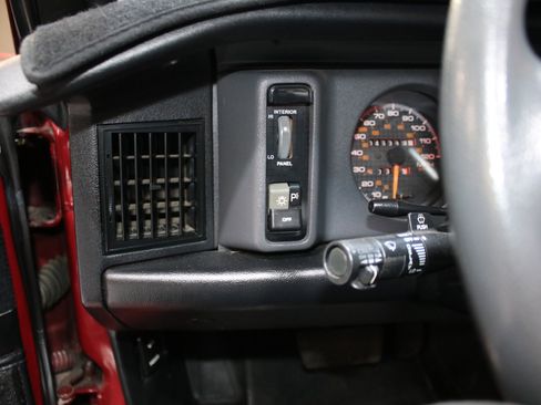Used 1990 Pontiac Firebird Trans Am RWD image 61