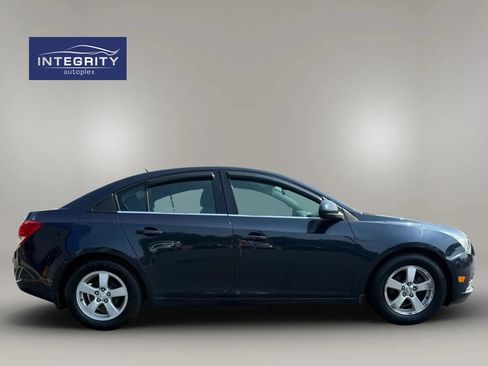 Used 2014 Chevrolet Cruze LT FWD image 6