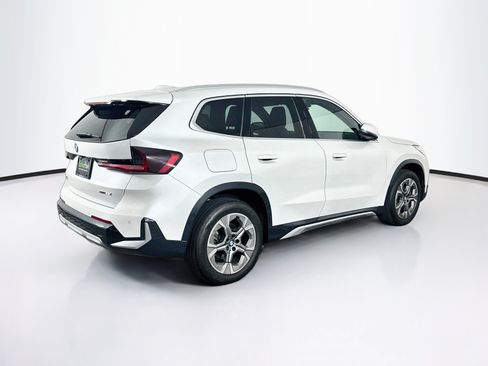 Used 2025 BMW X1 xDrive28i AWD/4WD image 9