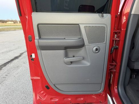 Used 2006 Dodge Ram 2500 Truck SLT image 27