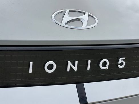 Certified 2024 Hyundai Ioniq 5 SEL RWD image 35