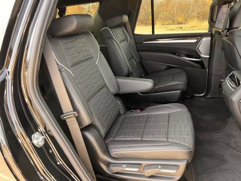 Certified 2026 Cadillac Escalade Platinum Sport image 31