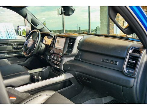 Used 2023 RAM 1500 4x4 Crew Cab image 14