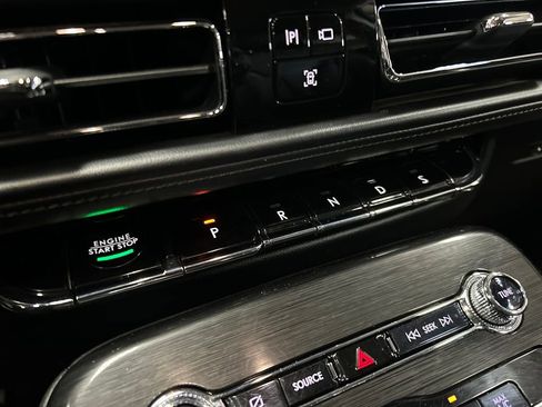 Used 2021 Lincoln Nautilus AWD image 23