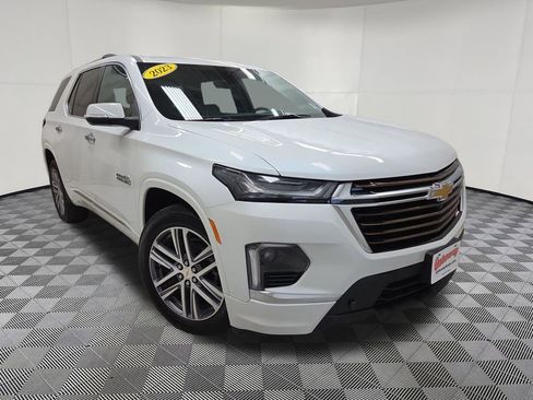 Used 2023 Chevrolet Traverse High Country w/ LPO, Floor Liner Package AWD/4WD image 3